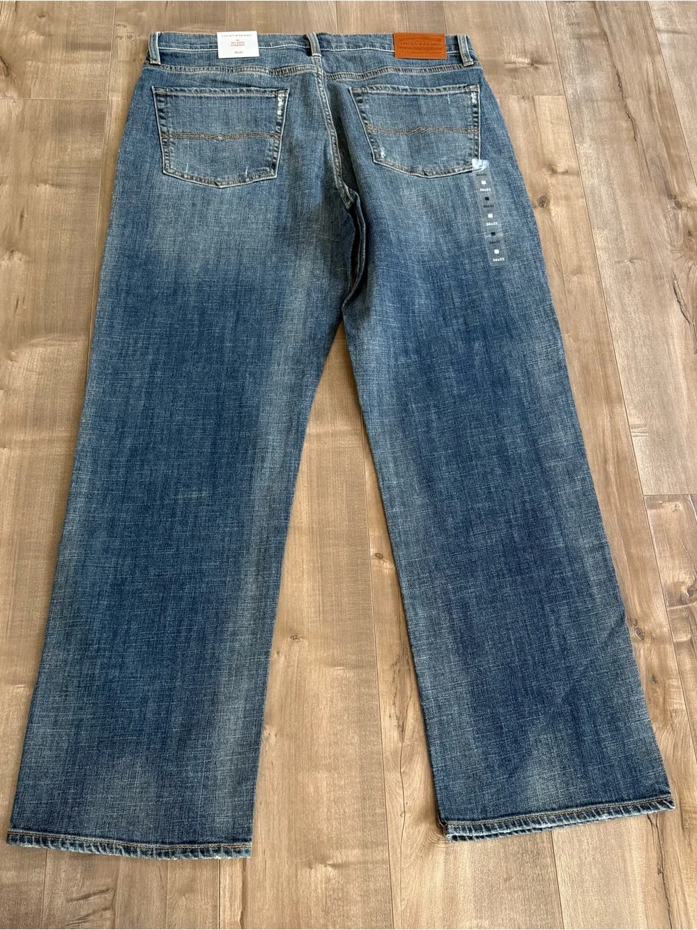 NEW Lucky Brand Relaxed Straight Jeans Denim 36 x 32 181 Comfort Stretch Vintage